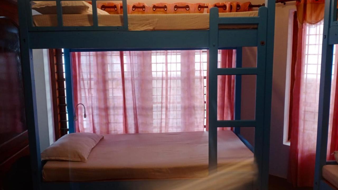 Surf N Sea Hotel Thiruvananthapuram Eksteriør billede